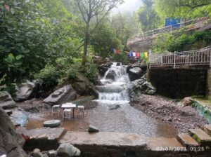 Waterfall Jangeshu - Waterfall Kasauli - Waterfall - Paradise Valley